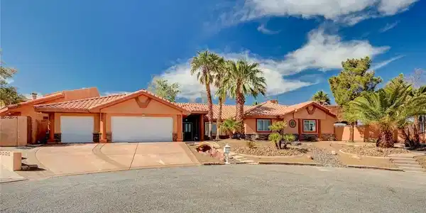 4775 N Grand Canyon Drive