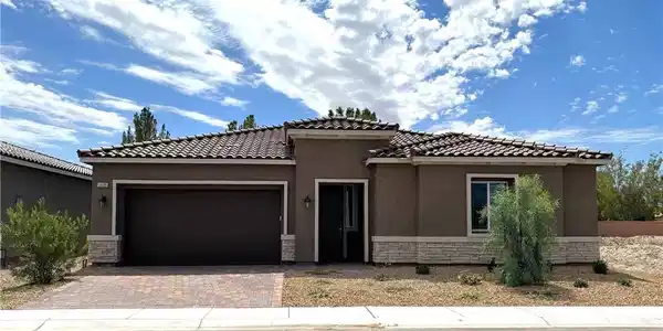 5699 E Victoria Falls Drive