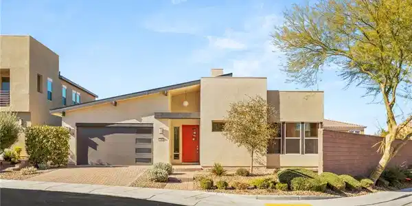 2553 Bridle Oaks Court