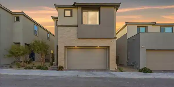 1589 Crowned Eagle Street