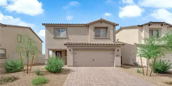 2745 Ariel Ocean Street