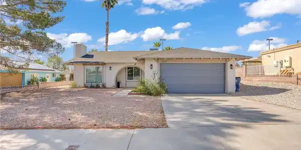 3831 Calle De Benito