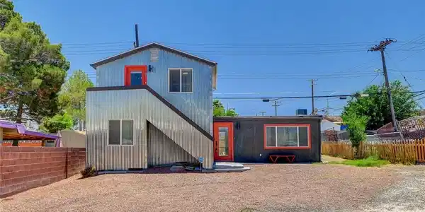 1708 Cedar Avenue
