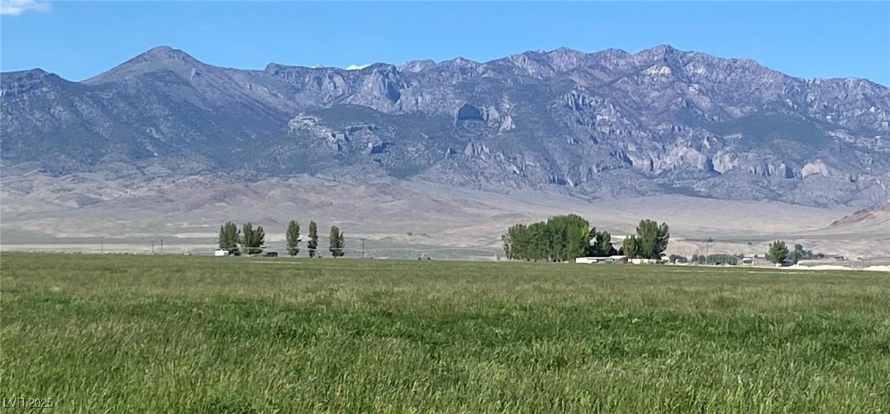 Image 1: View of mountain backdrop