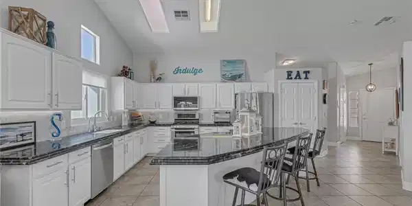 5205 Molveno Court
