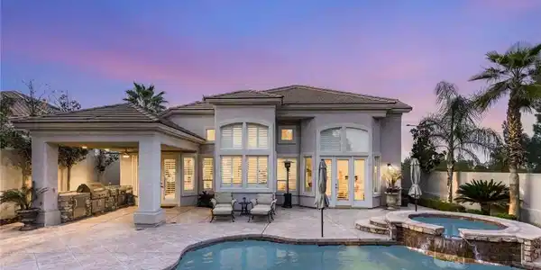 8801 ROZETTA Court