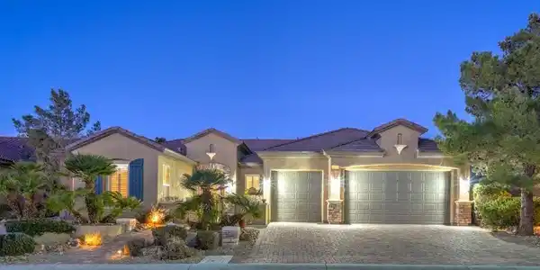 2220 Canyonville Drive