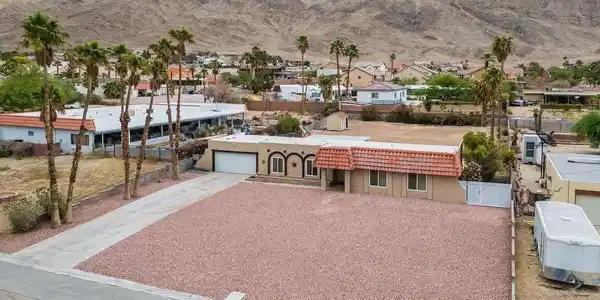 138 Palma Del Rio