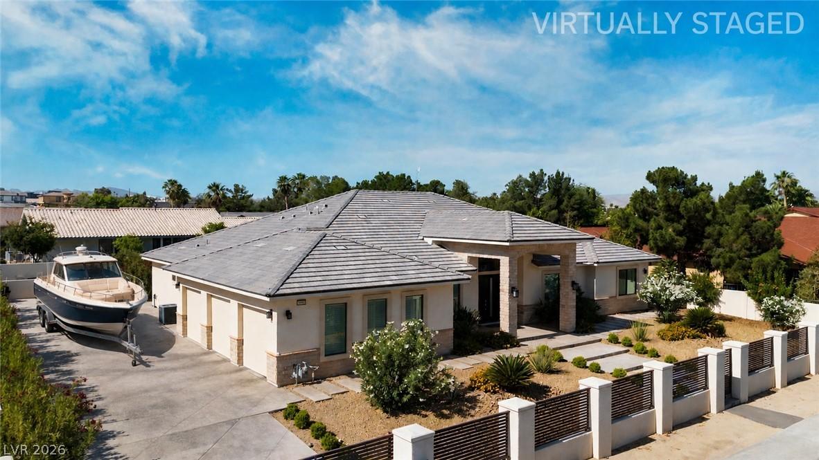 Image 2: Elegant curb appeal defines this property with its