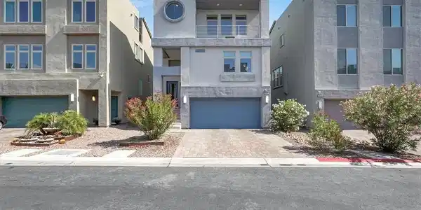 8060 Haywood Estate Avenue