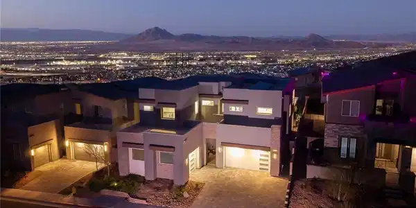 302 Watteau Court
