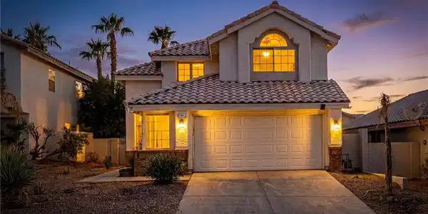 2341 Queen Bee Court