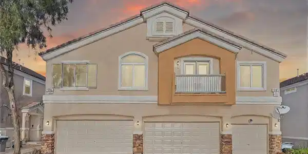 1085 Pleasure Lane