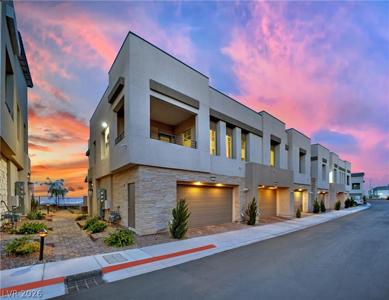 600 N Carriage Hill Drive