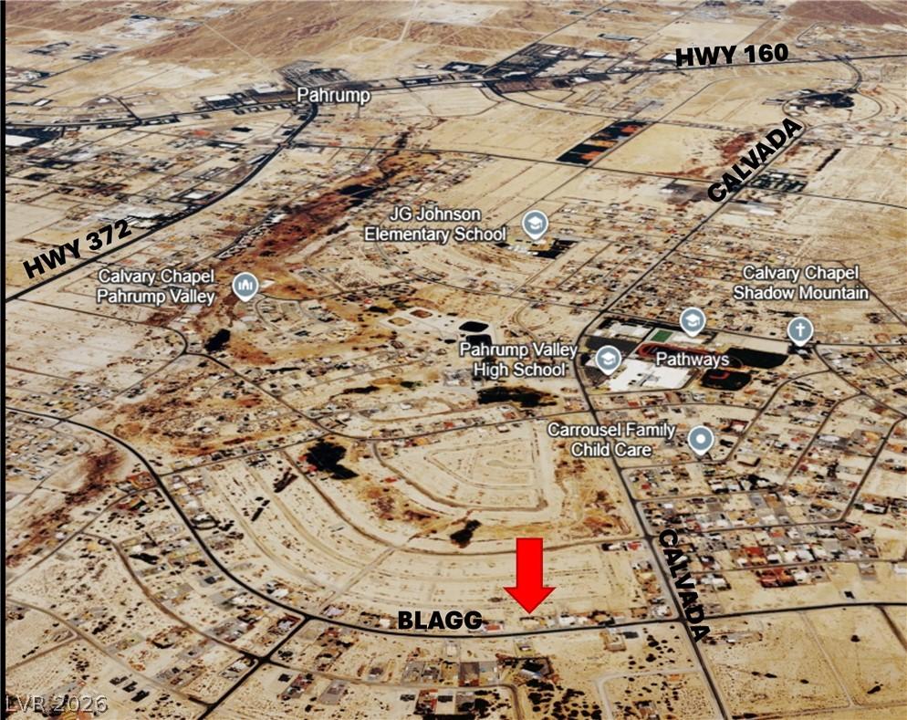 Image 2: Locate this desert community property with excelle