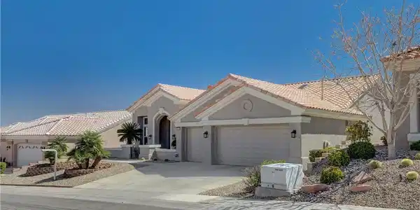 10533 Shoalhaven Drive