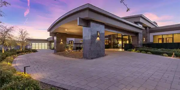 3 Heavens Edge Court
