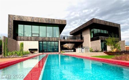 9 Hawk Ridge Drive