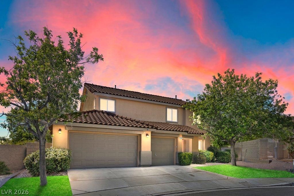 Image 3: Witness the captivating exterior of this residence