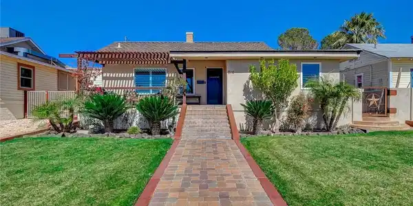 516 Arizona Street