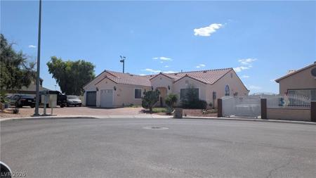 1061 PIKES PEAK Court