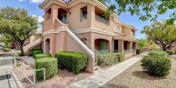 352 Amber Pine Street