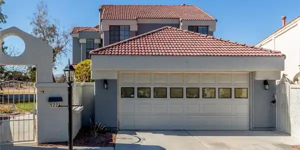 5221 Crooked River Circle