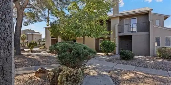 569 Sellers Place