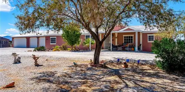 3550 Sagebrush Avenue