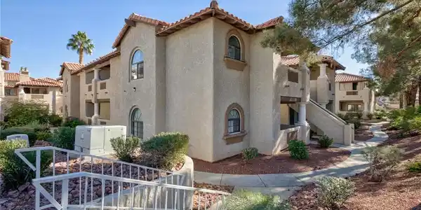 1409 Santa Margarita Street