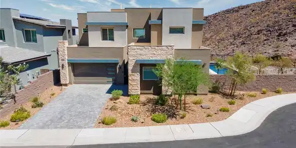 318 Shaded Canyon Drive