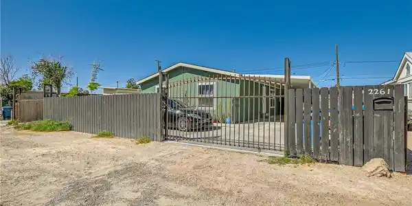 2261 Castleberry Lane
