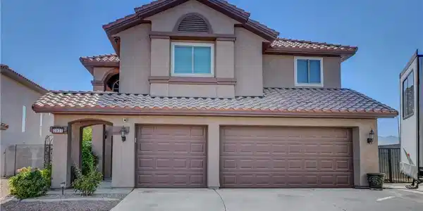 3937 Country Lights Street