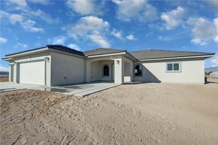 2141 W Carnation Way