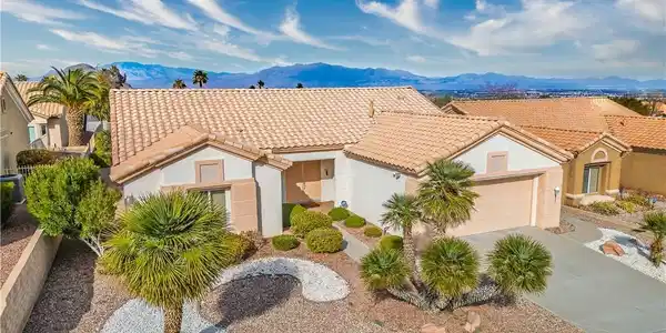 10132 Cresent Creek Drive