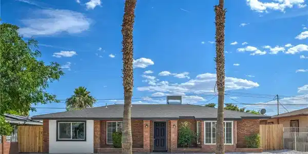 1109 E Tonopah Avenue