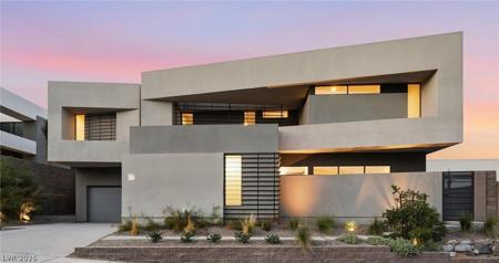 36 Rainbow Point Place