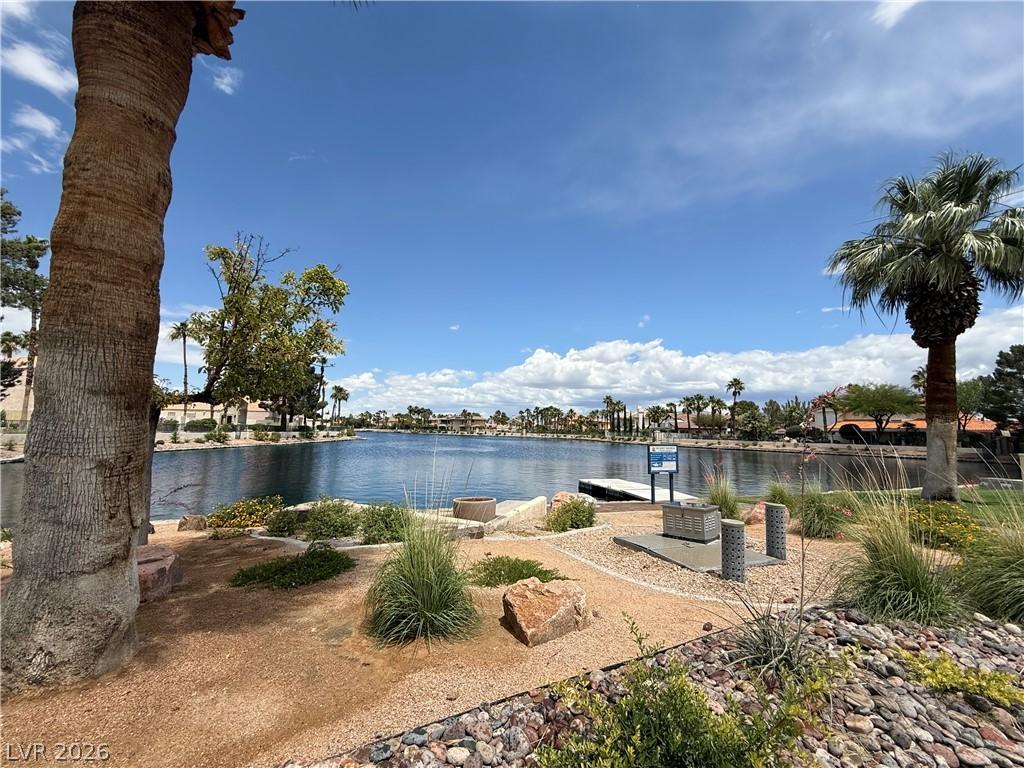 Image 4: Lakeside views create a tranquil retreat with conv