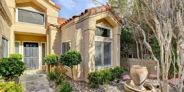 5010 Longboat Circle