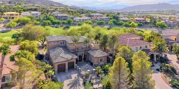 5 Via Ravenna Court