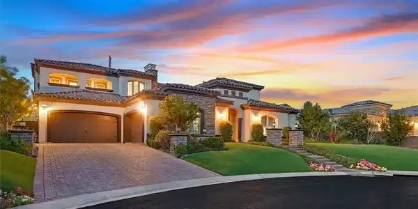 10 Olympia Outlook Drive