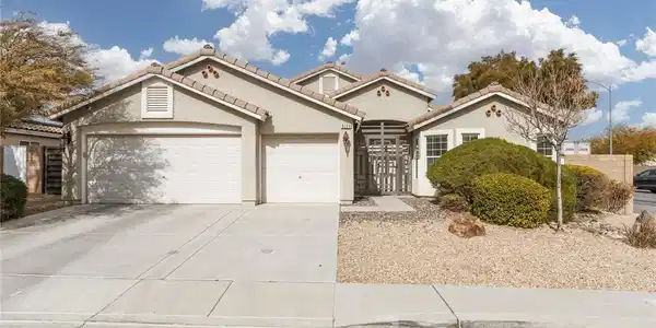 9284 Gentle Cascade Avenue