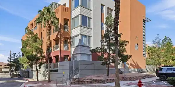 23 E Agate Avenue
