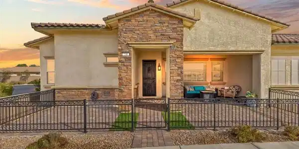 746 Purple Knoll Walk