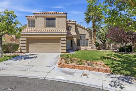 2421 Bloomington Drive