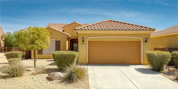 1074 Wagon Trail