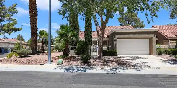 8560 Desert Holly Drive