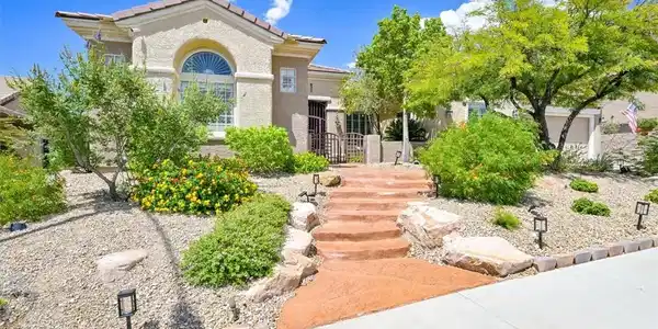 Image 3: Stamped concrete walkway to entrance