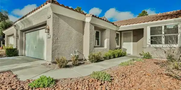 2032 Summer Spruce Place