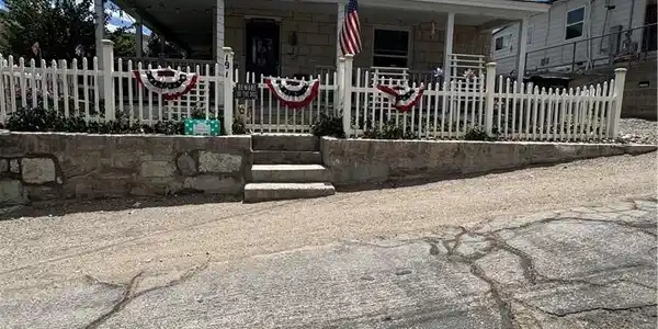 191 S Booker